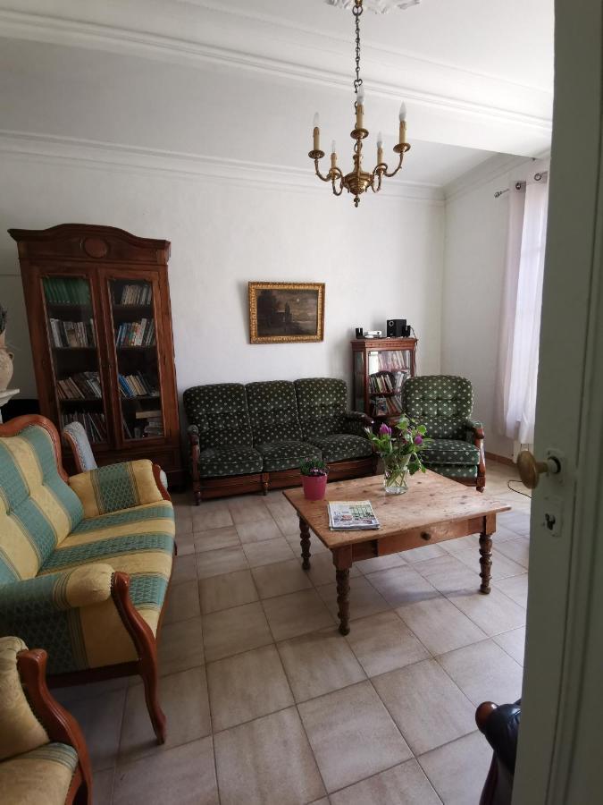 Villa La Taniere Vergèze Exterior foto